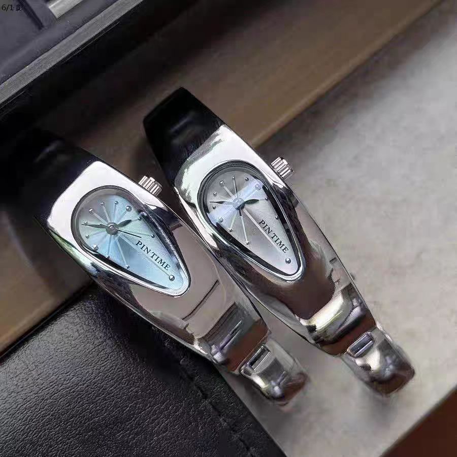 Y2k—water droplets