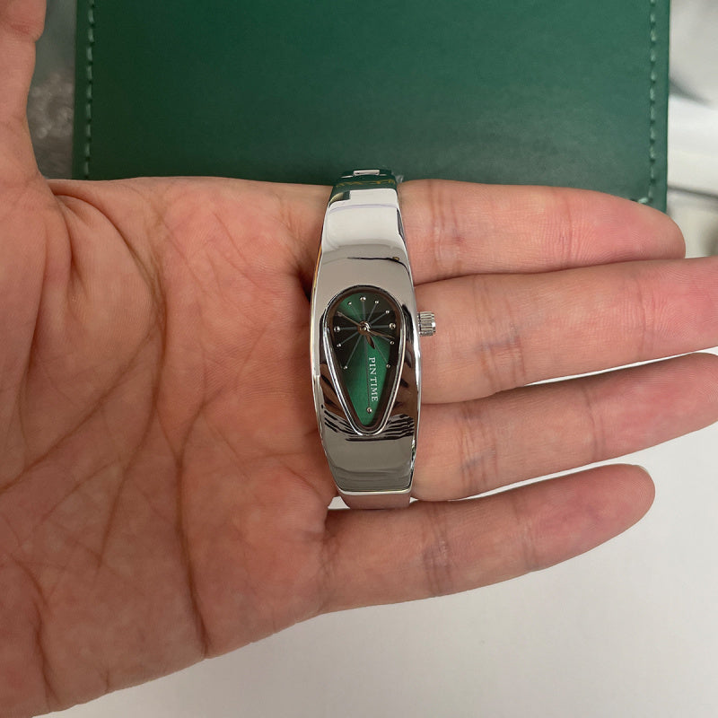 Y2k—water droplets