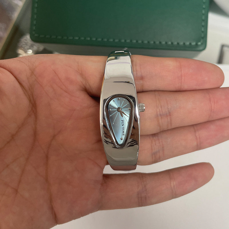 Y2k—water droplets